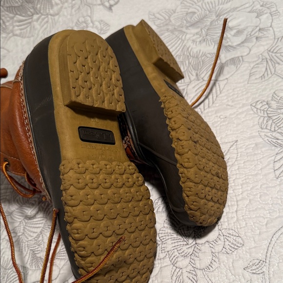 L.L. Bean Tan and Brown Lace-Up Boots - Picture 12 of 16